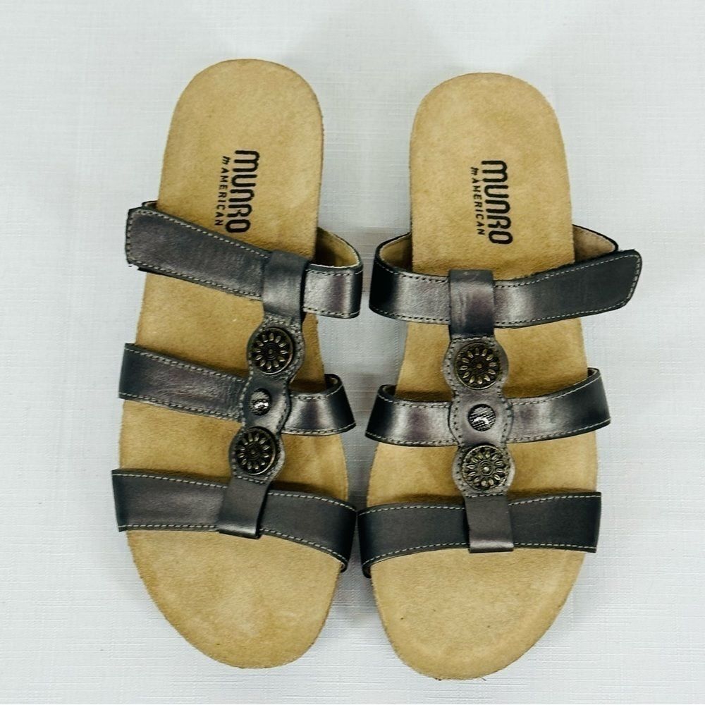 Munro Women's size 7 SS Super Slim ( AAAA ) Black Leather Sandals